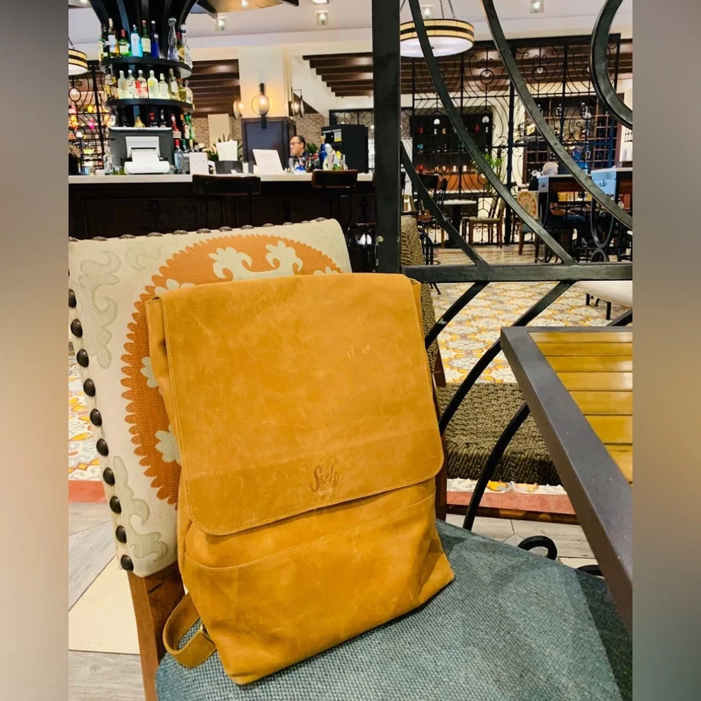 Sseko Eden carmel Oiled Leather backpack - Picture 2 of 7